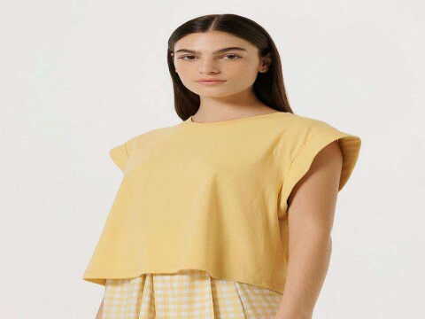 BLUSA FEMININA MANGA MUSCLE TEE HERING 4FDN - Amarelo