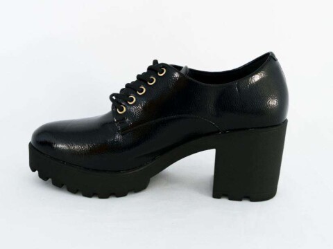 SAPATO OXFORD VERNIZ CRAQUELADO VIZZANO 1294.100 - Preto