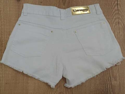 SHORTS BRANCO BARRA DESFIADA GERMANO JEANS - Branco